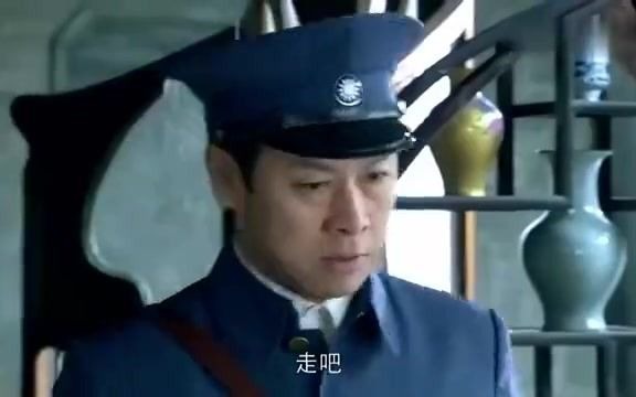 母亲母亲:子萍蓬头垢面的被志宏抓回家,志宏竟要把子萍扔进长江哔哩哔哩bilibili