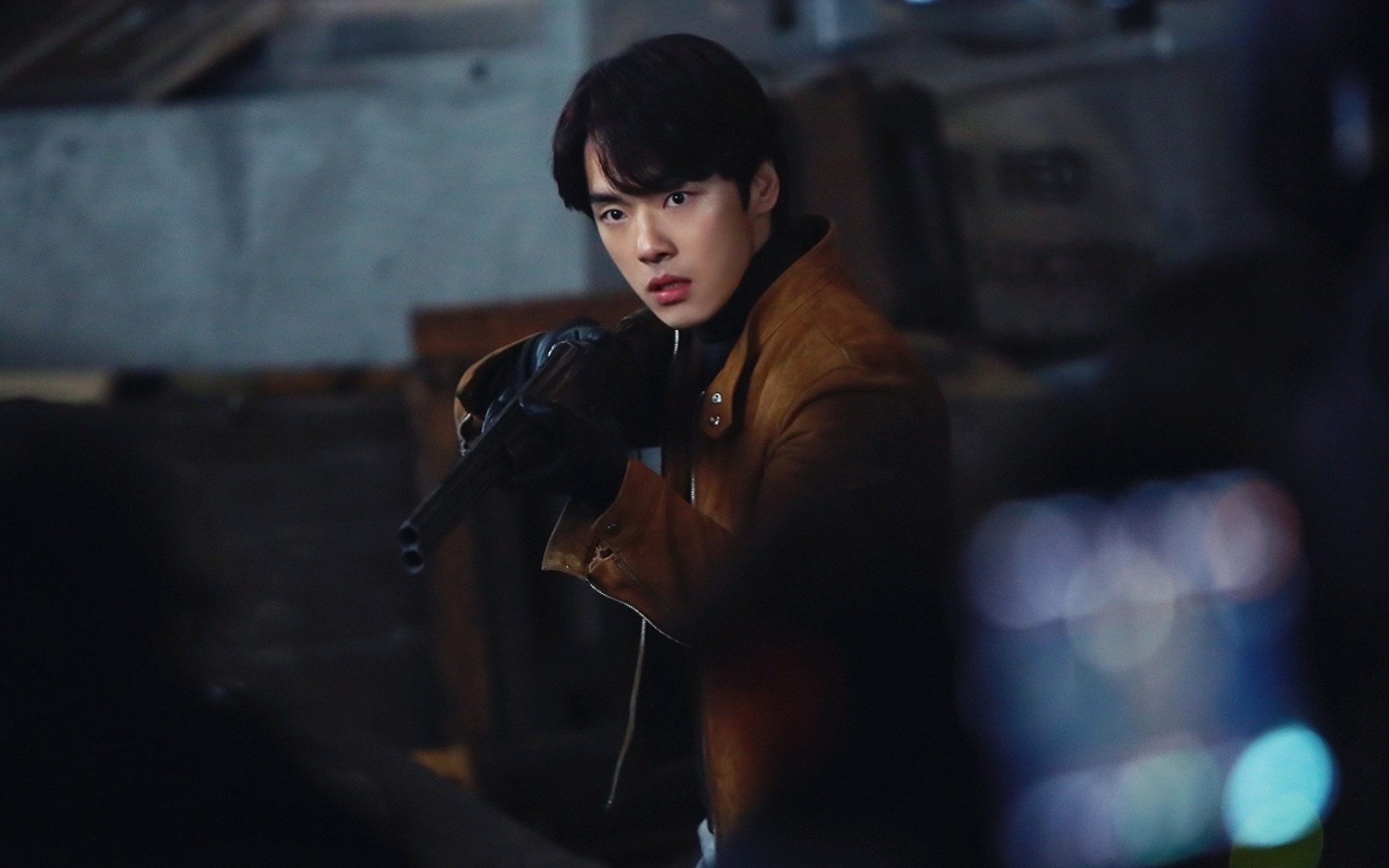 【金正贤】爱的迫降 被具承俊这张厌世脸击中了