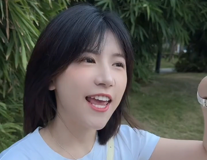 护花使者,捕获粤语歌可爱小姐姐转自某音杨舒然yoyo小姐姐