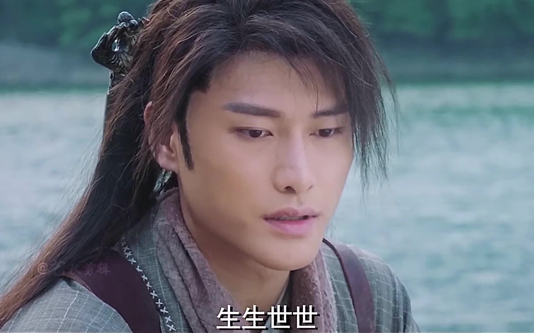 人鱼为救男主交出自己的鱼腹绫,最终化成了鱼