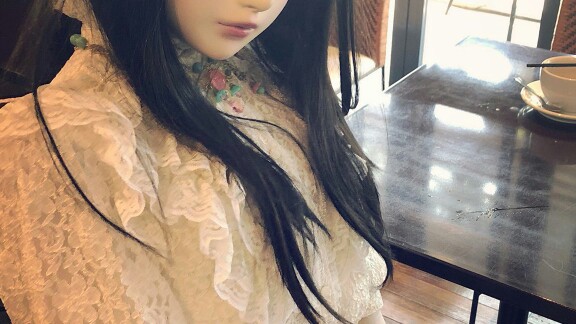 桥本露露不太人性化不太像洋娃娃时装模特在东京引起轰动