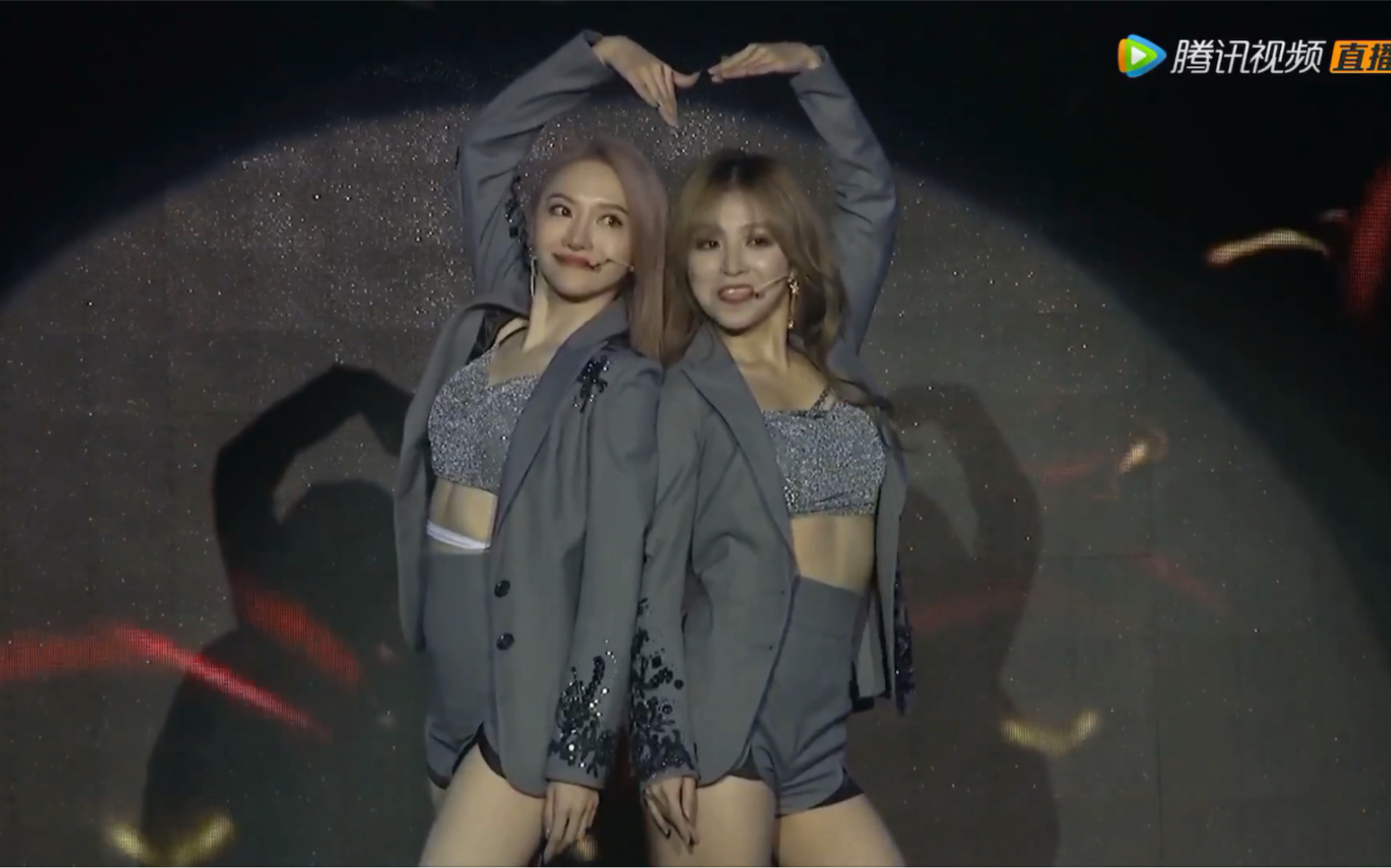 陆婷孔肖吟这两个女人过于性感了爱未央黑夜童话集陆婷生日会