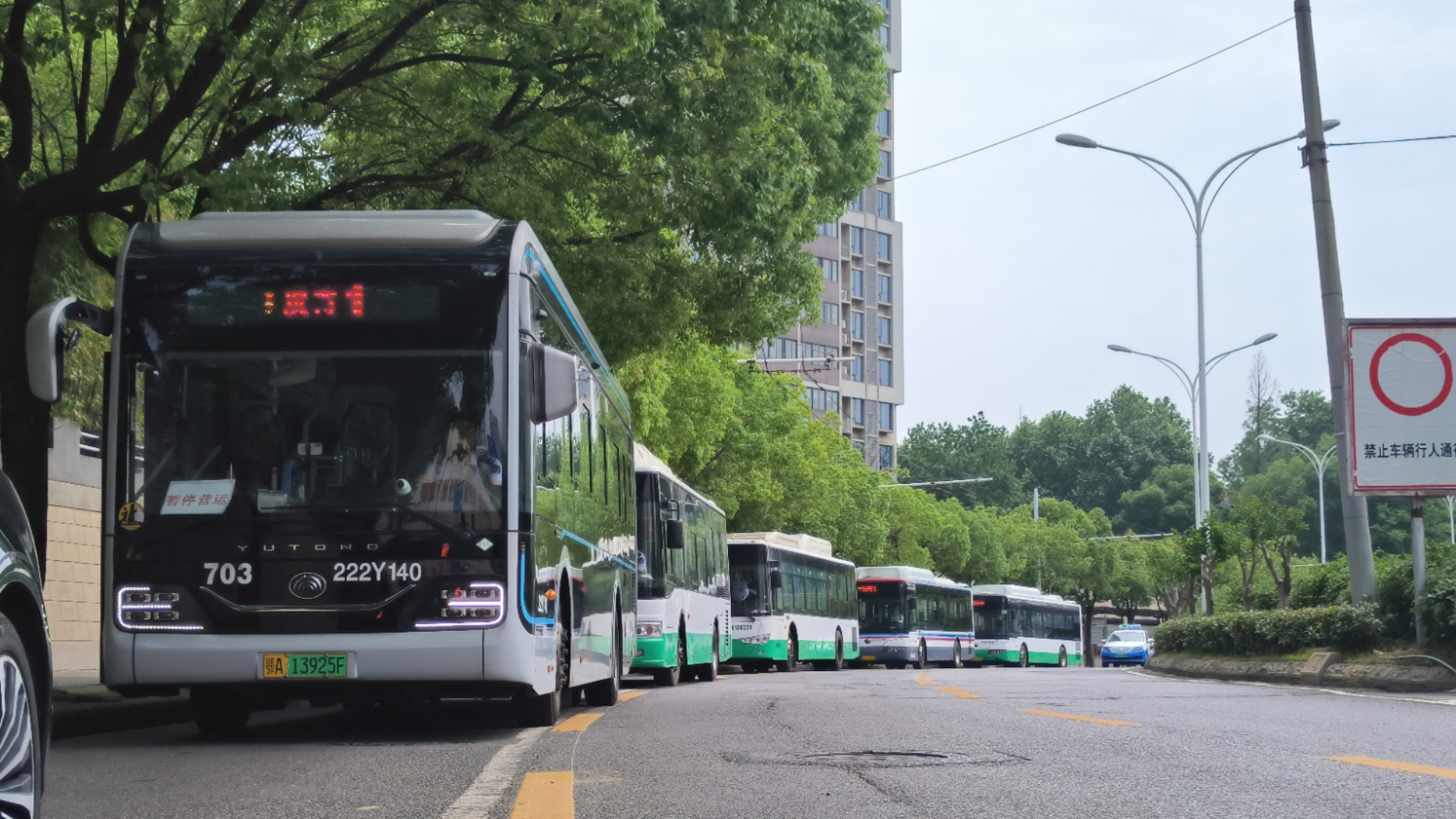 2022年世界名车宇通h10,气电混合动力城市客车运行实录,附部分行走音!