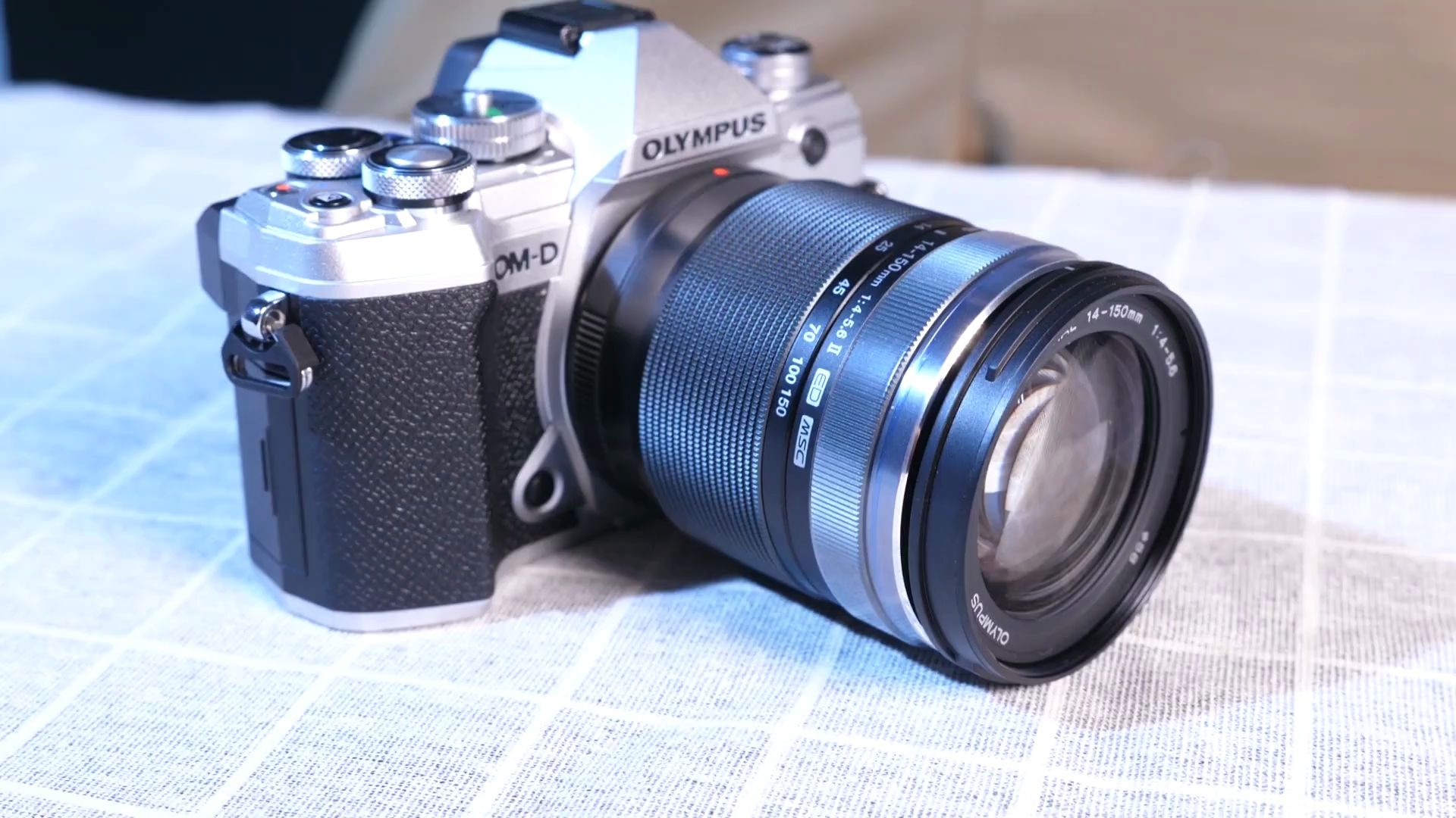 奥林巴斯em5三代能不能拍vlog