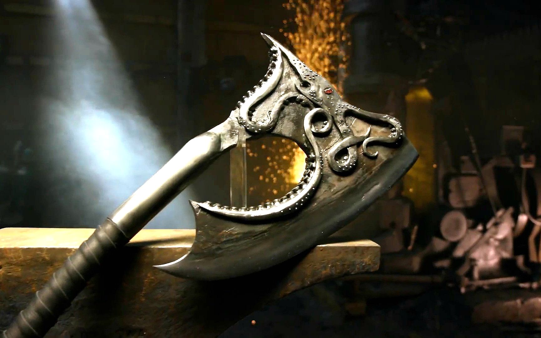 武器人间打造《权游》攸伦巨斧【游民新闻】