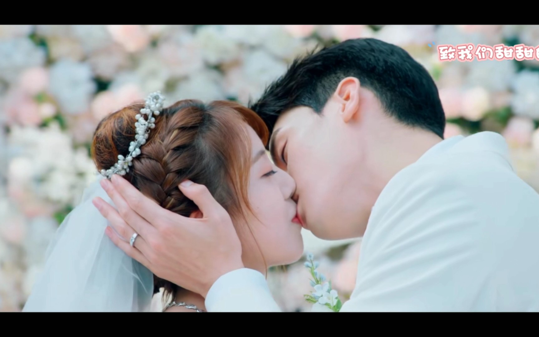 龚俊x刘人语 赵泛舟x周筱 舟周cp吻戏合集_哔哩哔哩_bilibili