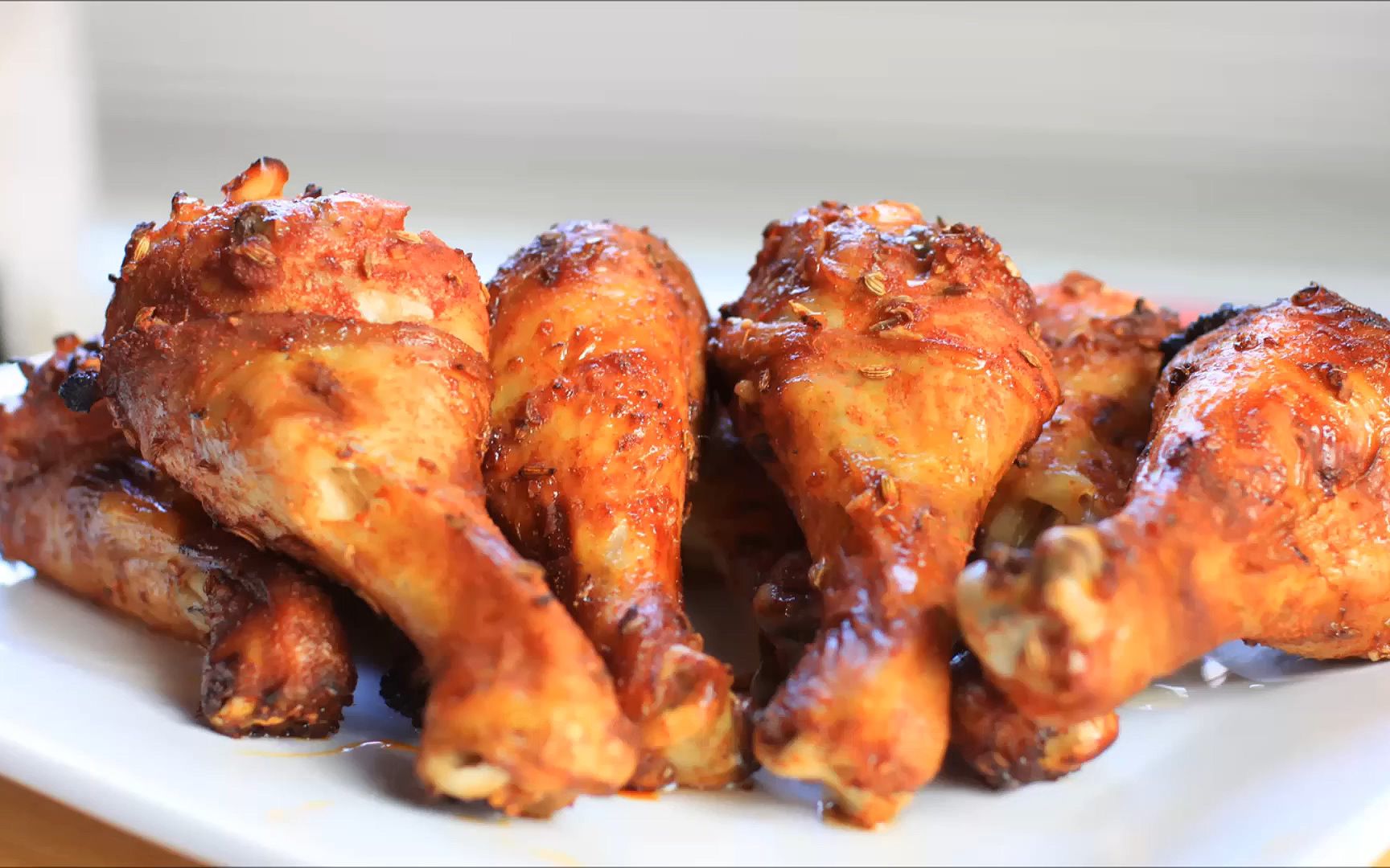 周末夜宵就要吃硬菜再来个香辣烤鸡腿0404