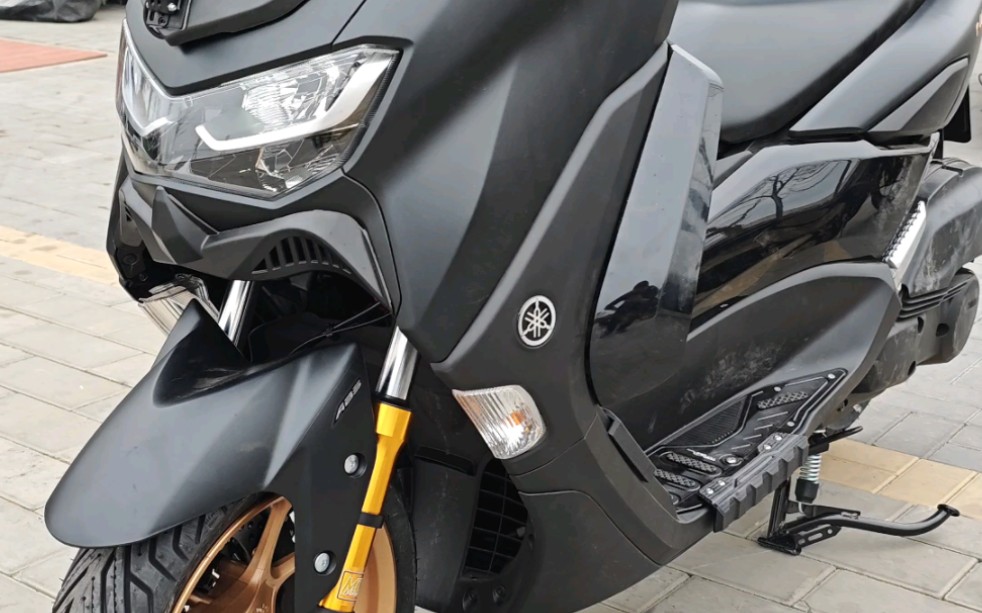 雅马哈nmax155改装案例