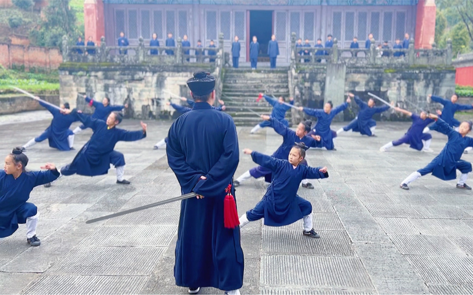 武当派弟子日常习剑名场面