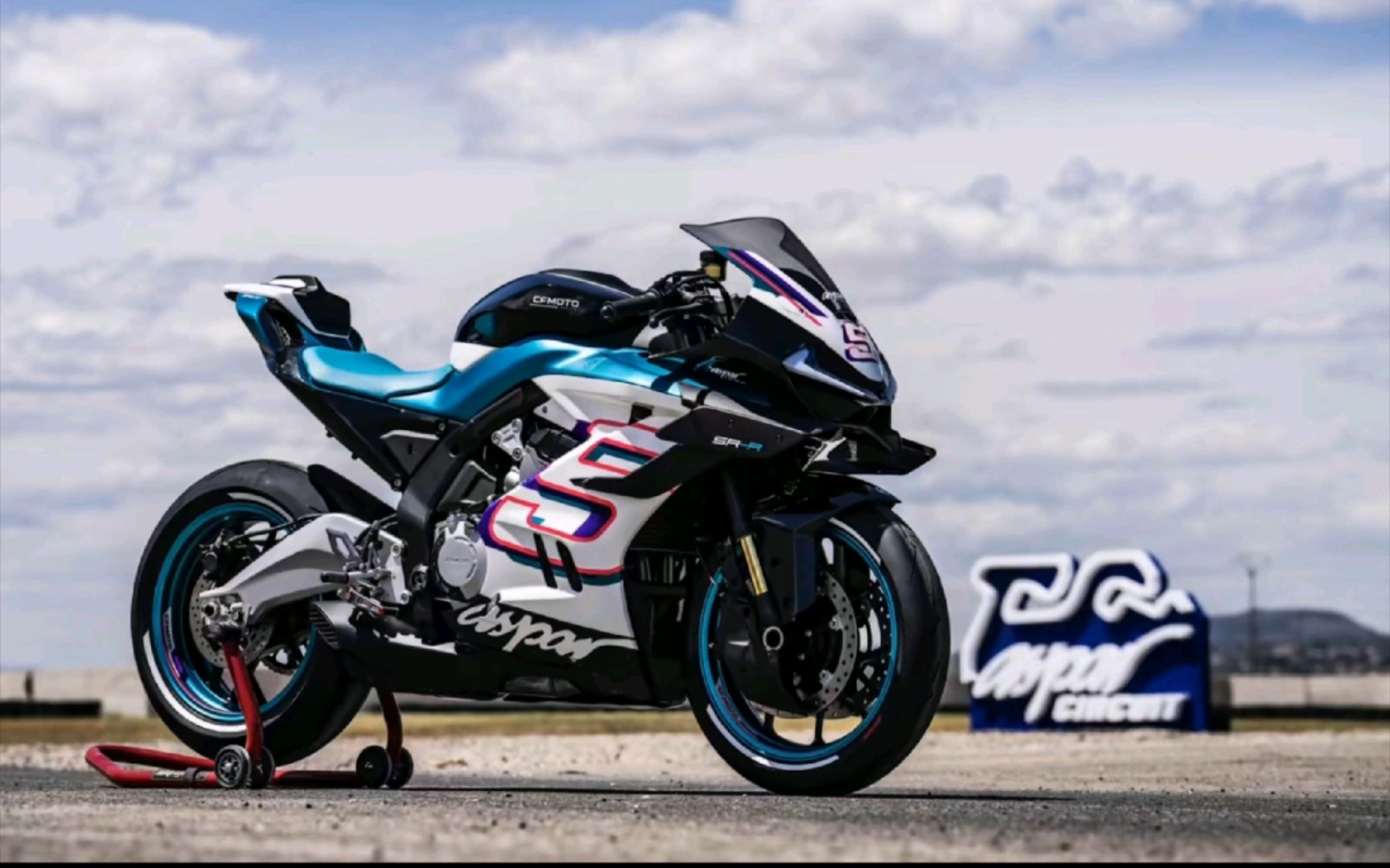 春风675sr概念车曝光,外观帅的一批(背景音乐是声浪)