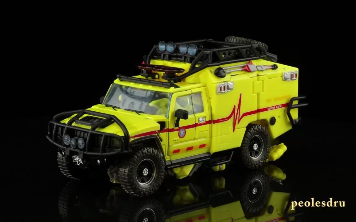 【变形金刚】【定格】电影救护车 hasbro movie masterpiece mpm-11