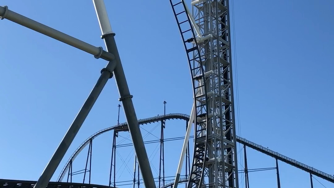 富士急乐园的高飞车