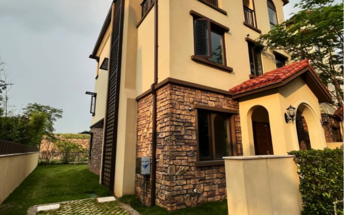 不敢发朋友圈,低价150万购入的别墅佛山151方小别墅,实用面积300方,共