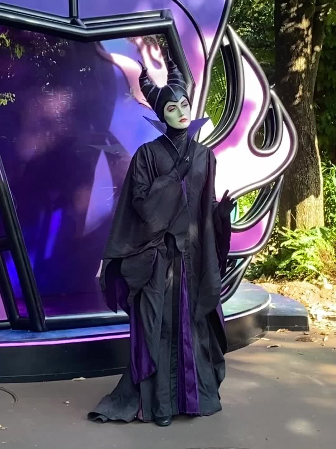 【生活记录】香港迪士尼 黑魔后真人 片段