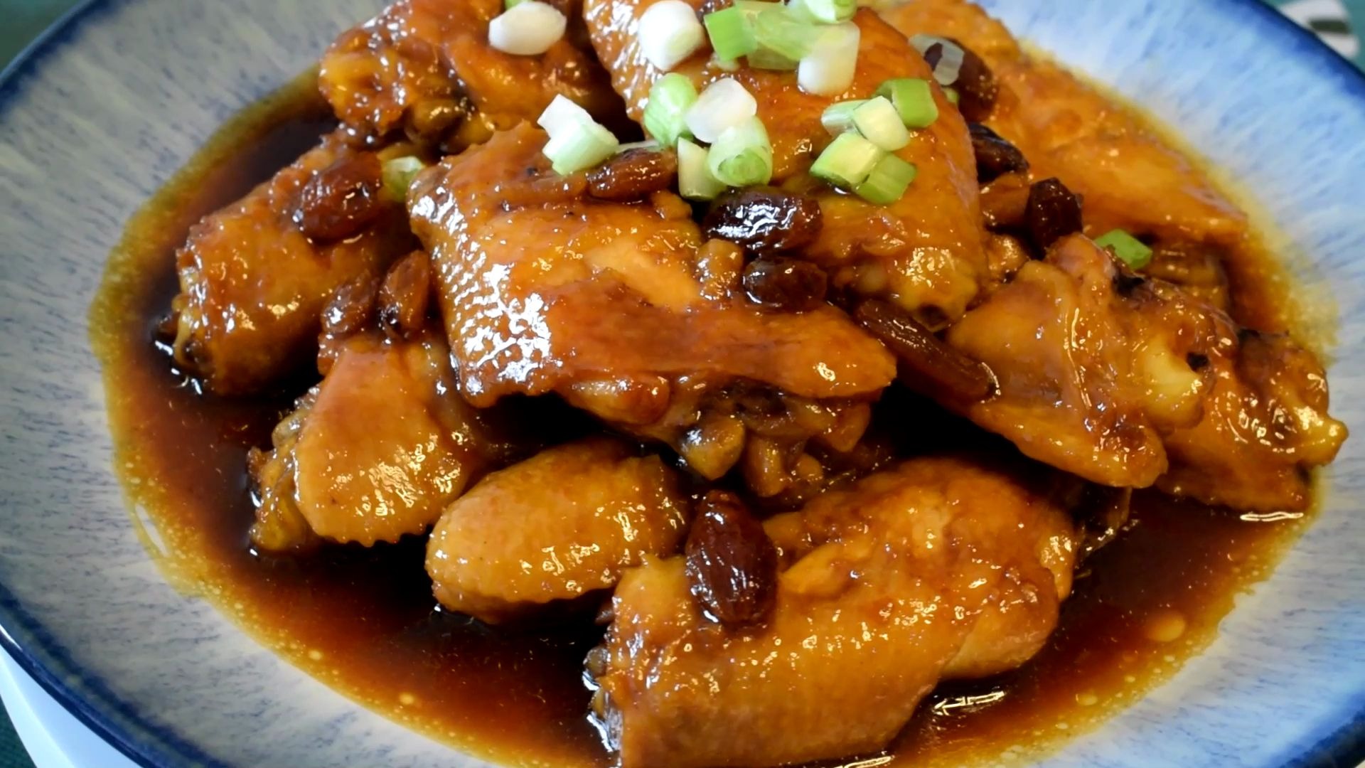 [芬达鸡翅]家里可乐喝完了,用芬达做鸡翅,还加了"西域风味",你敢信?