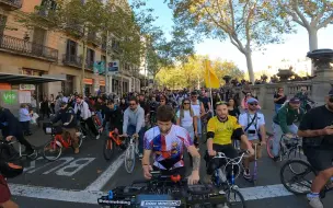 下载视频: Drum & Bass On The Bike - BARCELONA