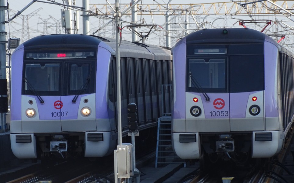 上海地铁10号线热带鱼二世10053基隆路折返