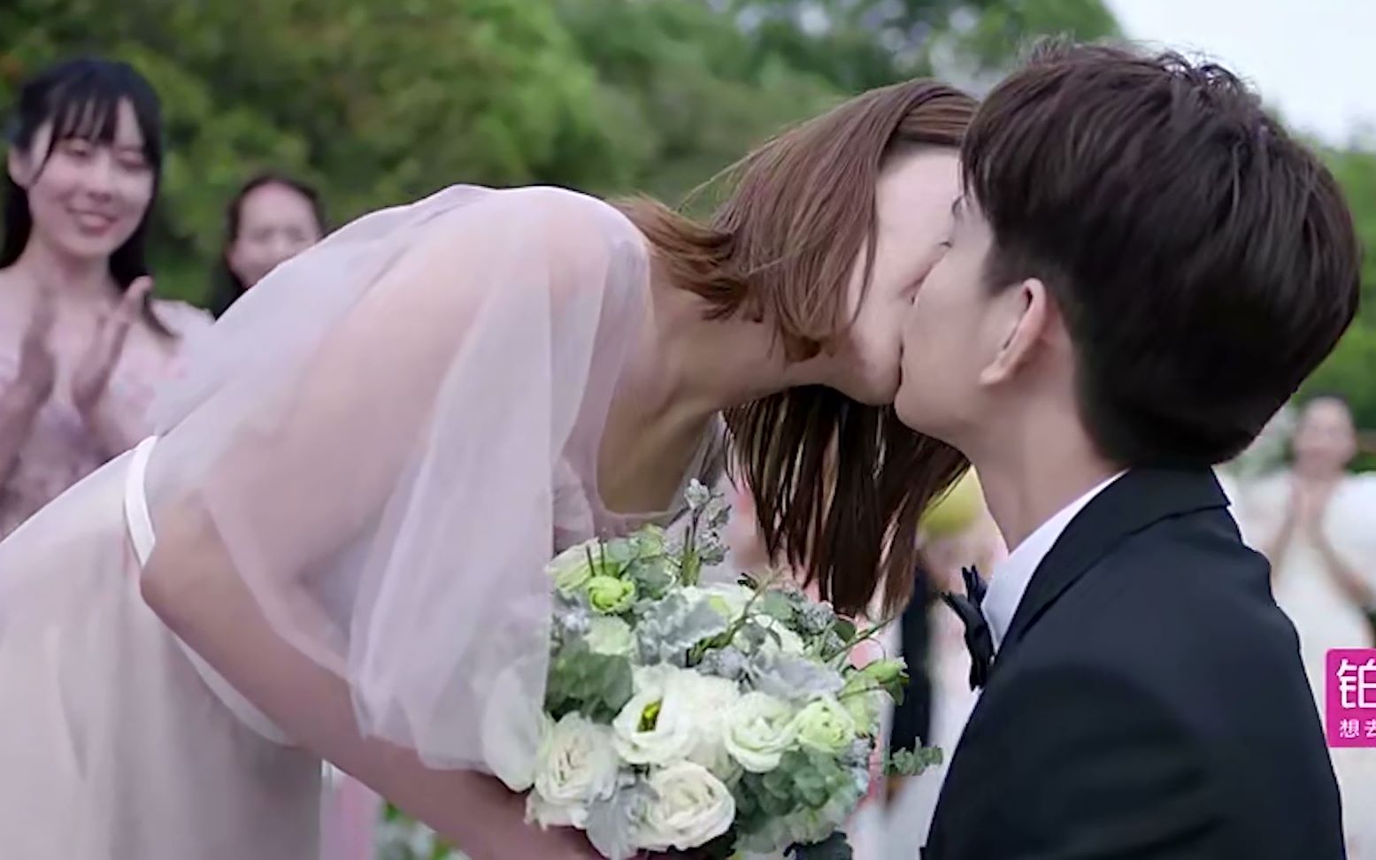 【奈何boss要娶我2】大结局3闻立×贾菲cut 闻立浪漫追爱!太甜了