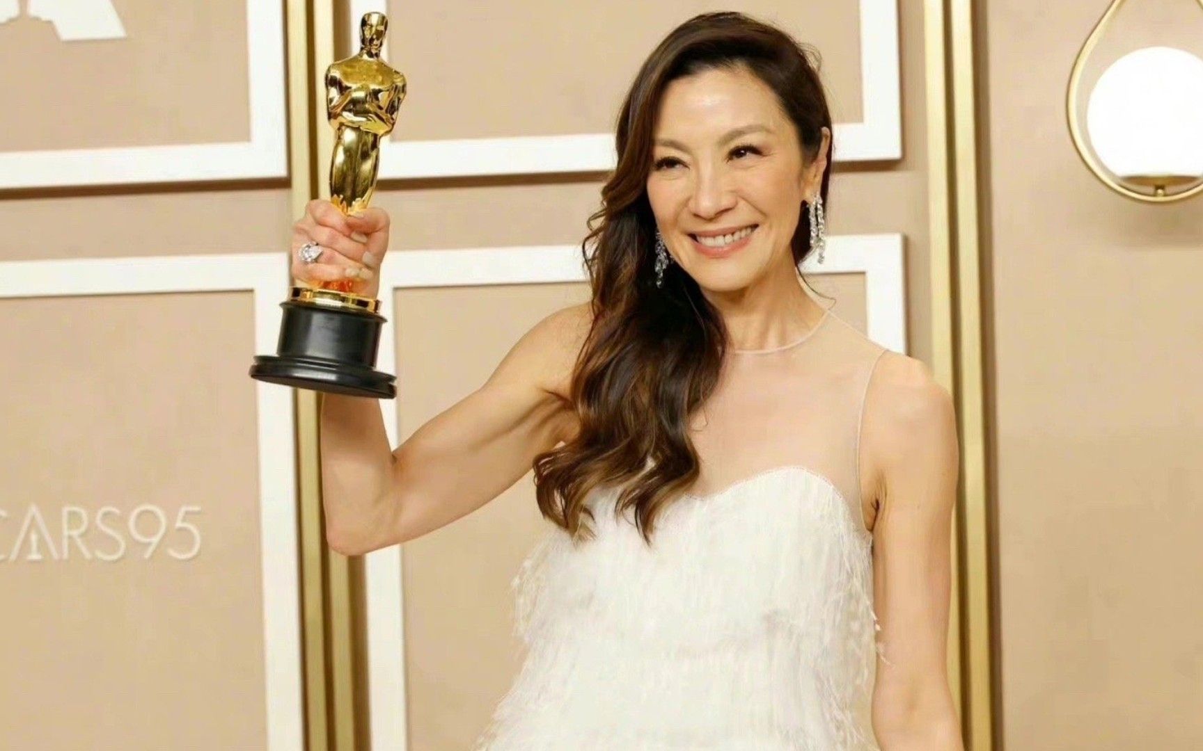 杨紫琼创历史夺奥斯卡影后,曾多次表示自己是中国人
