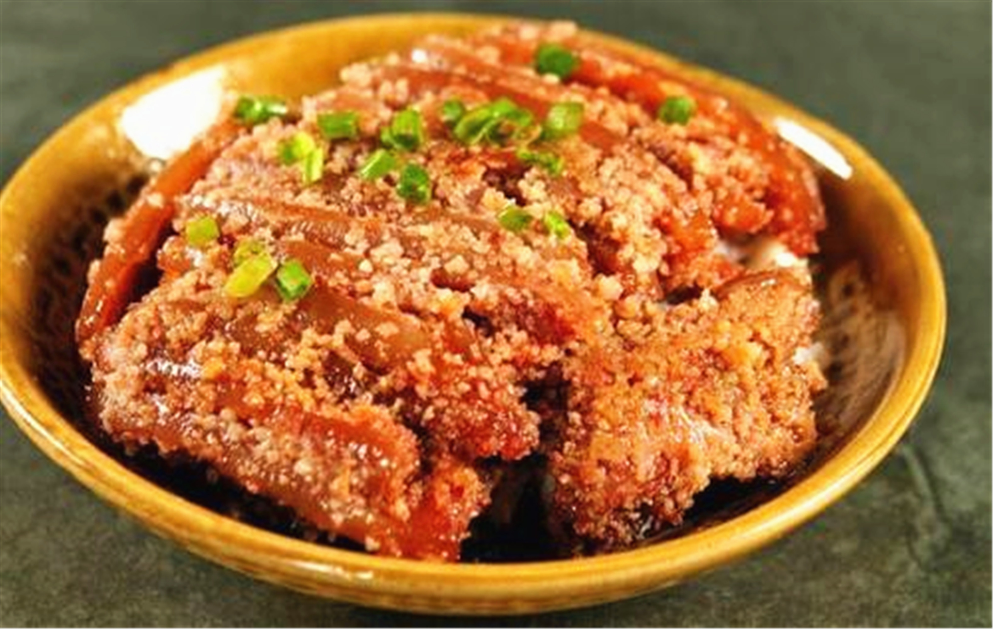 做粉蒸肉时,到底要不要放油?