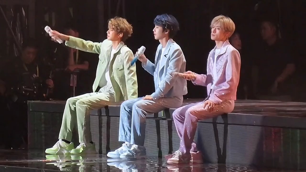 tfboys十周年 合体《不完美的小孩》