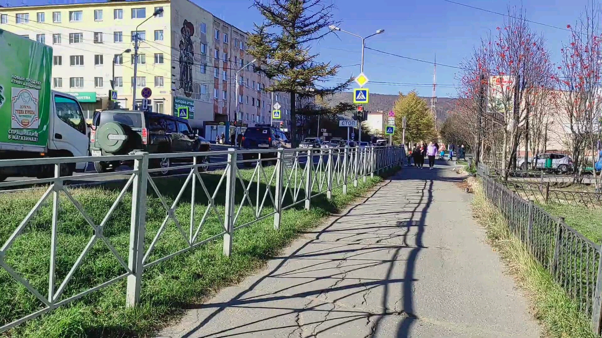 漫步在马加丹俄罗斯远东街景ПлюсыиминусыжизнивМ