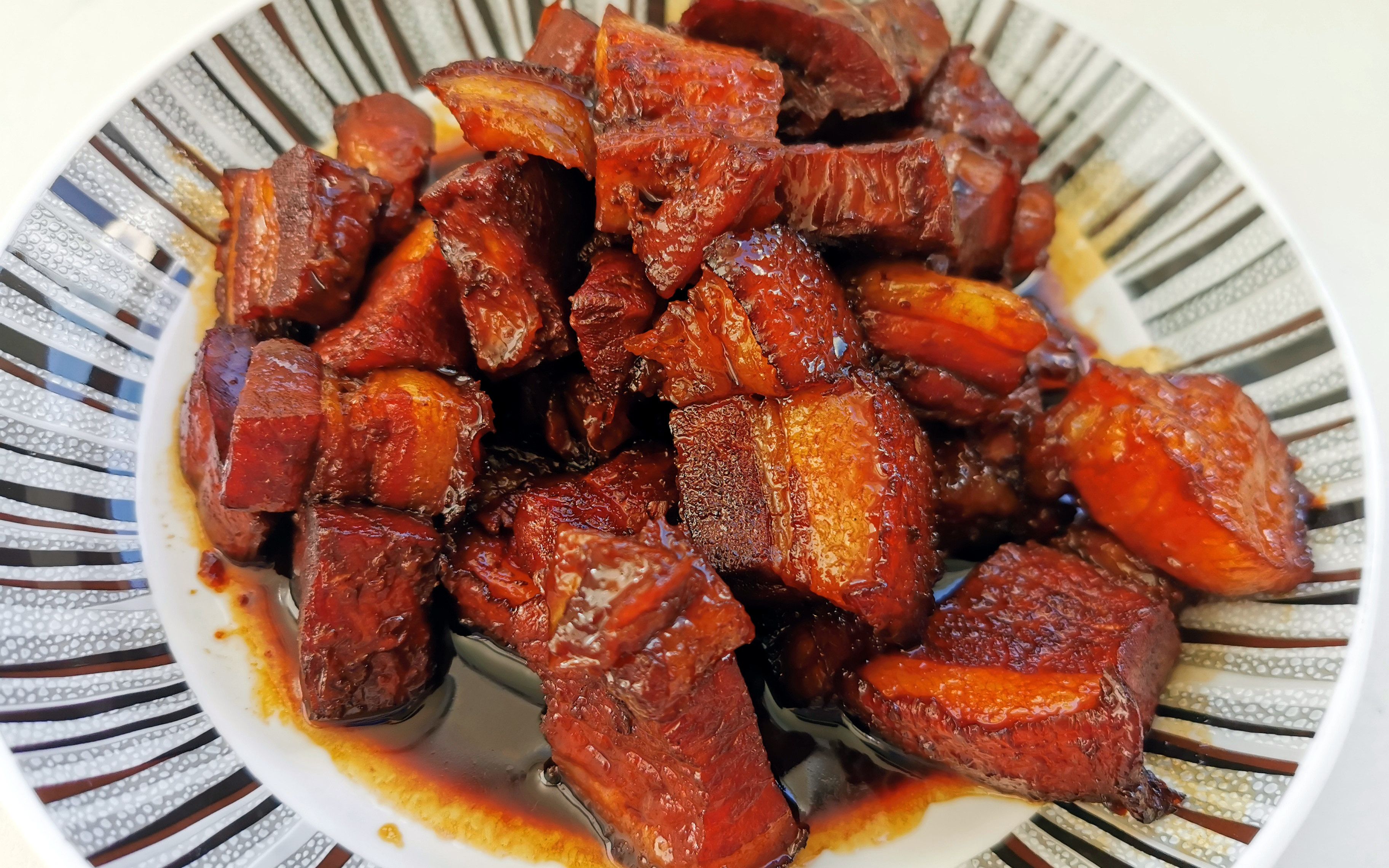 红烧肉 red braised pork belly