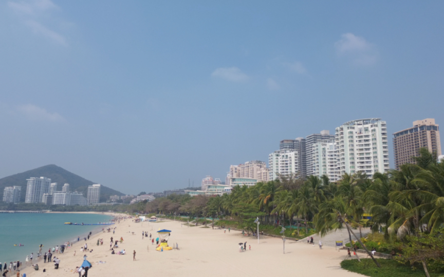 航拍海南三亚大东海景区(1).