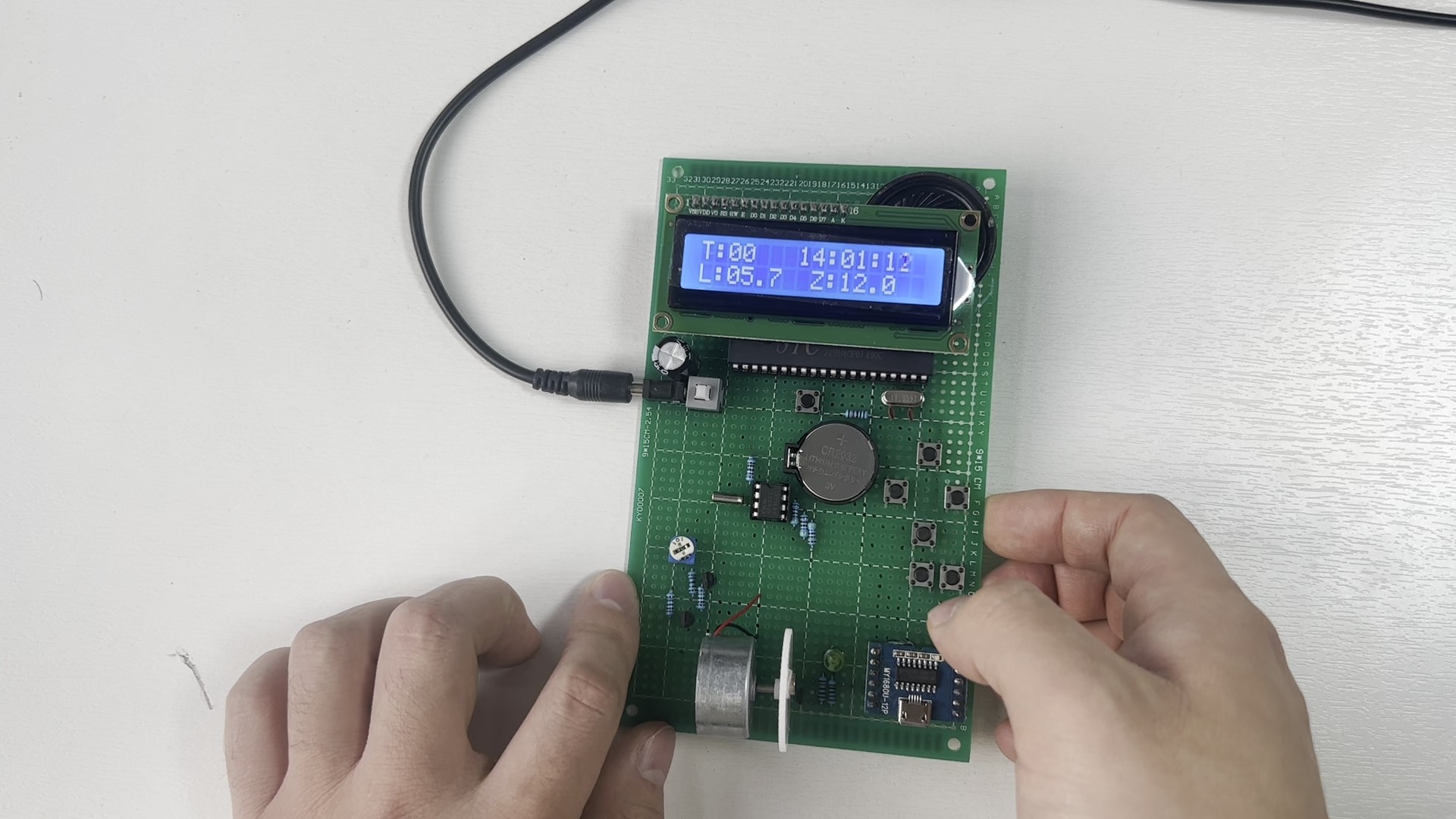 1570-2出租车计价器(路程 金额 日期时间 语音播报 白天黑夜 等时计费