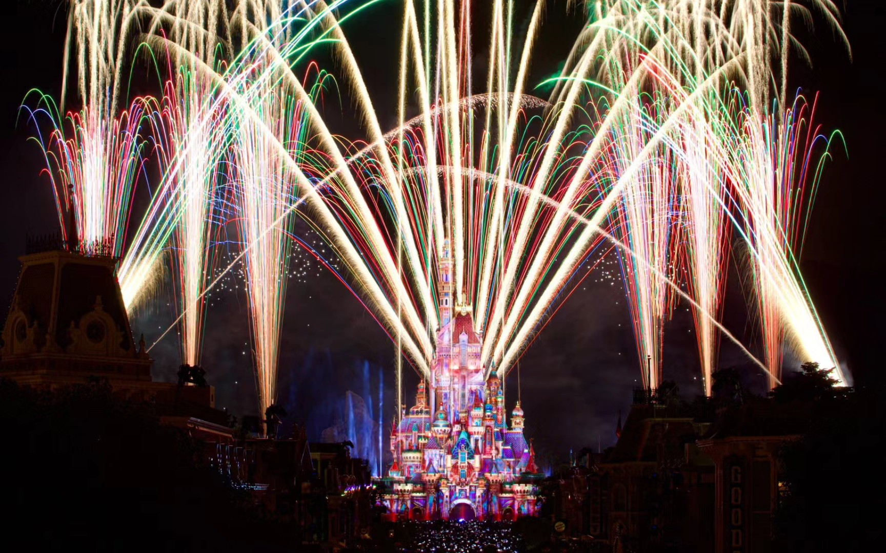 [图]香港迪士尼樂園 星夢光影之旅煙花            Hong Kong Disneyland Momentous Nighttime Spectacular