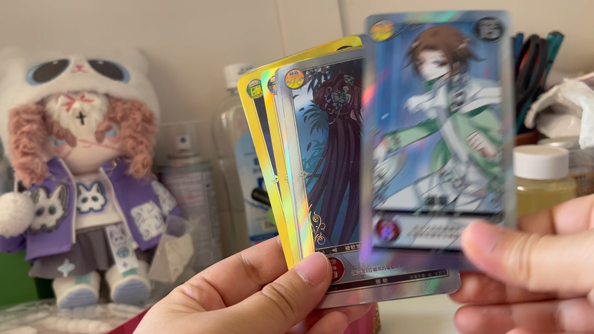 突然翻出来小学时候买的飒漫画珍玩卡.(童年回忆啊——)