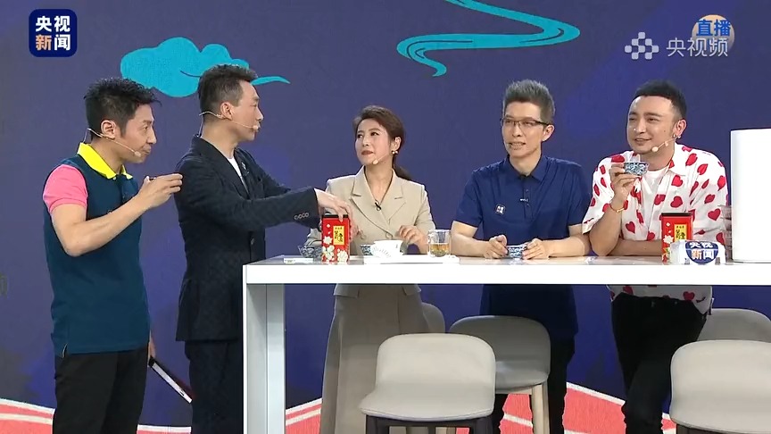 央视boys再次直播带货,"妮"别错过