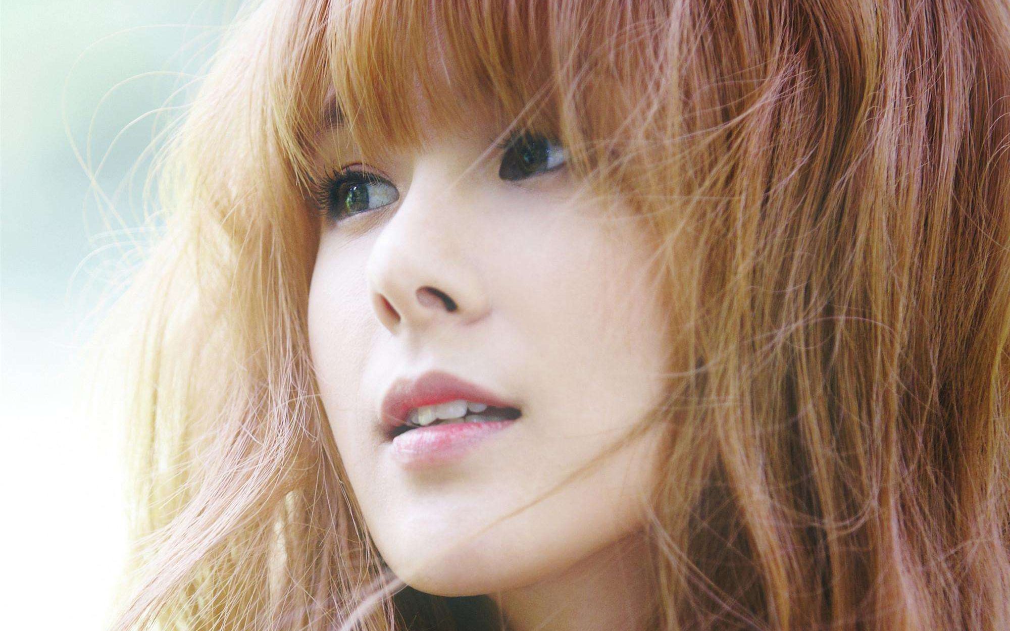 回忆杀:80后性感女神蔡妍的代表作"两个人"……她的mv更好看,不敢发