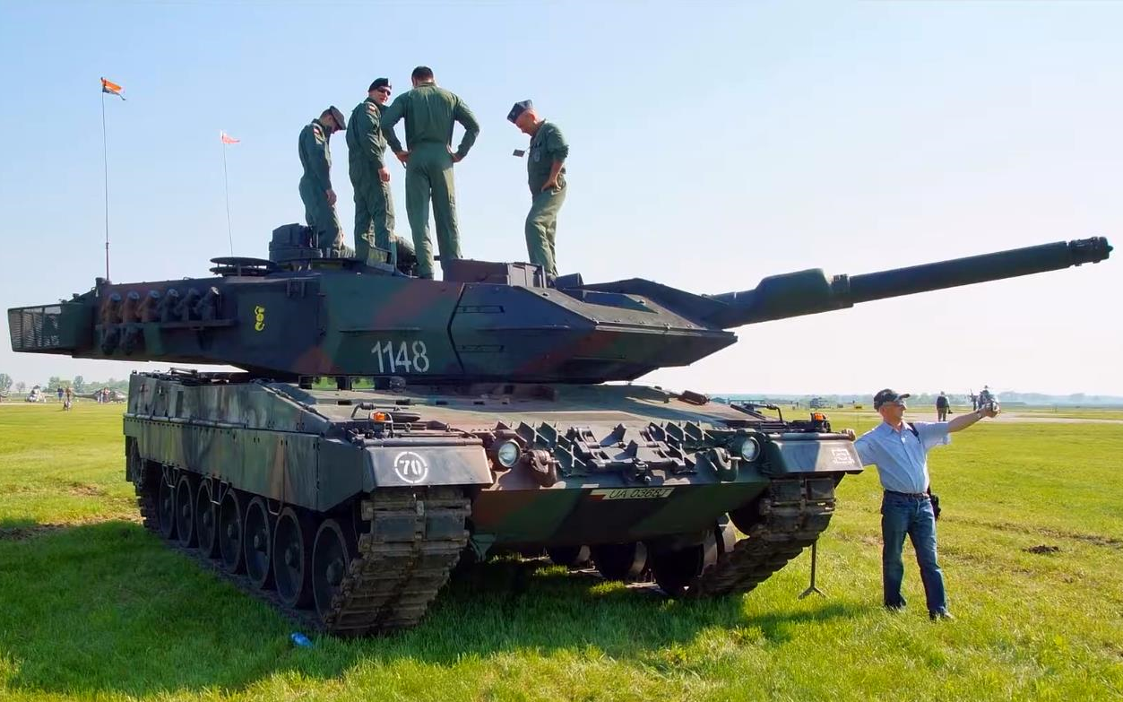 波兰陆军 - 豹2a5主战坦克(第一装甲师)(2017/5)