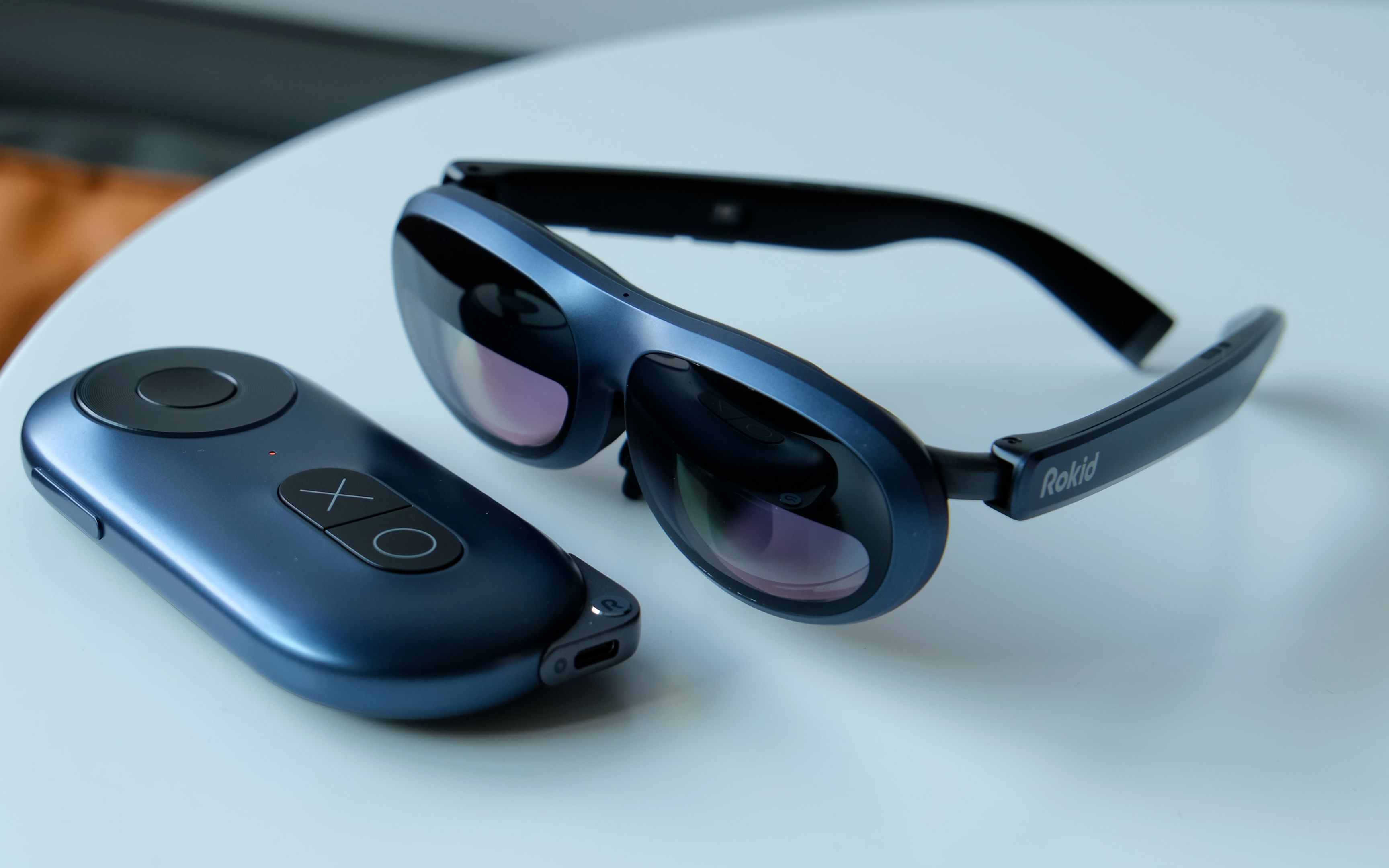 观影游戏办公通通装进口袋?!rokid max ar智能眼镜助你实现!