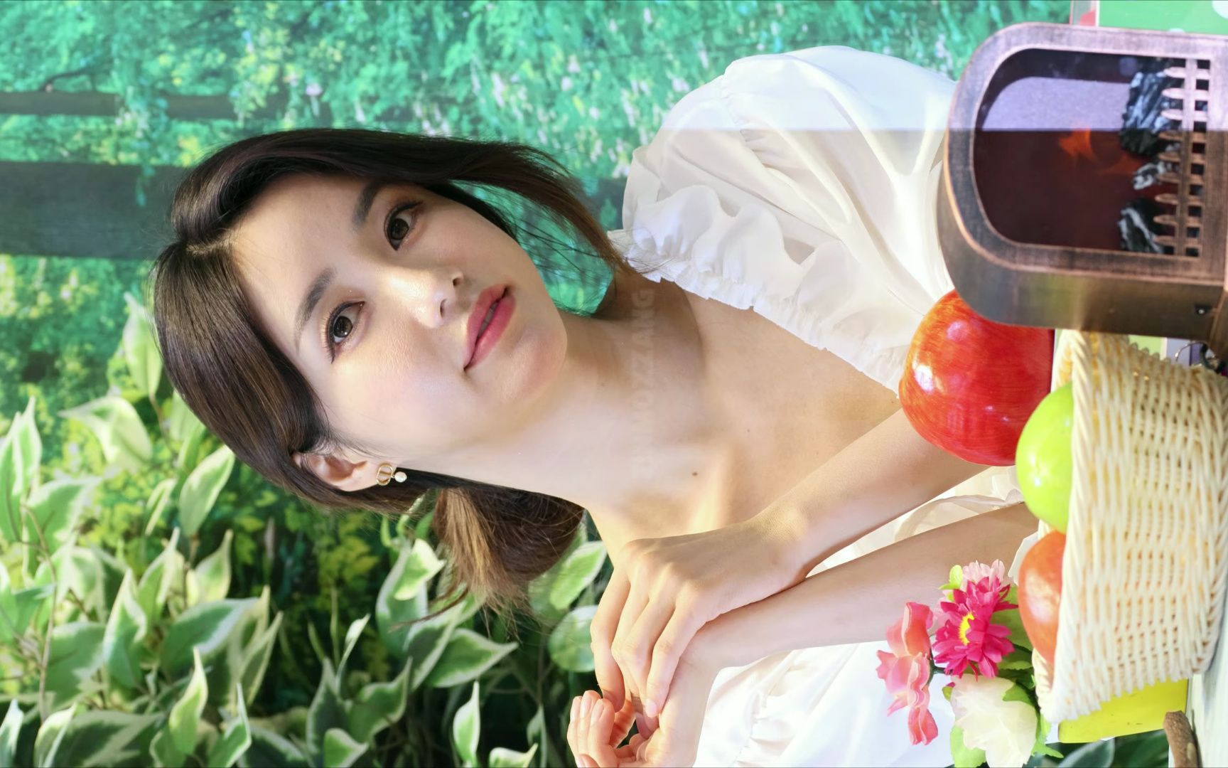 4k koba 2023 赛车模特 林率雅 蕾丝连衣裙 fancam