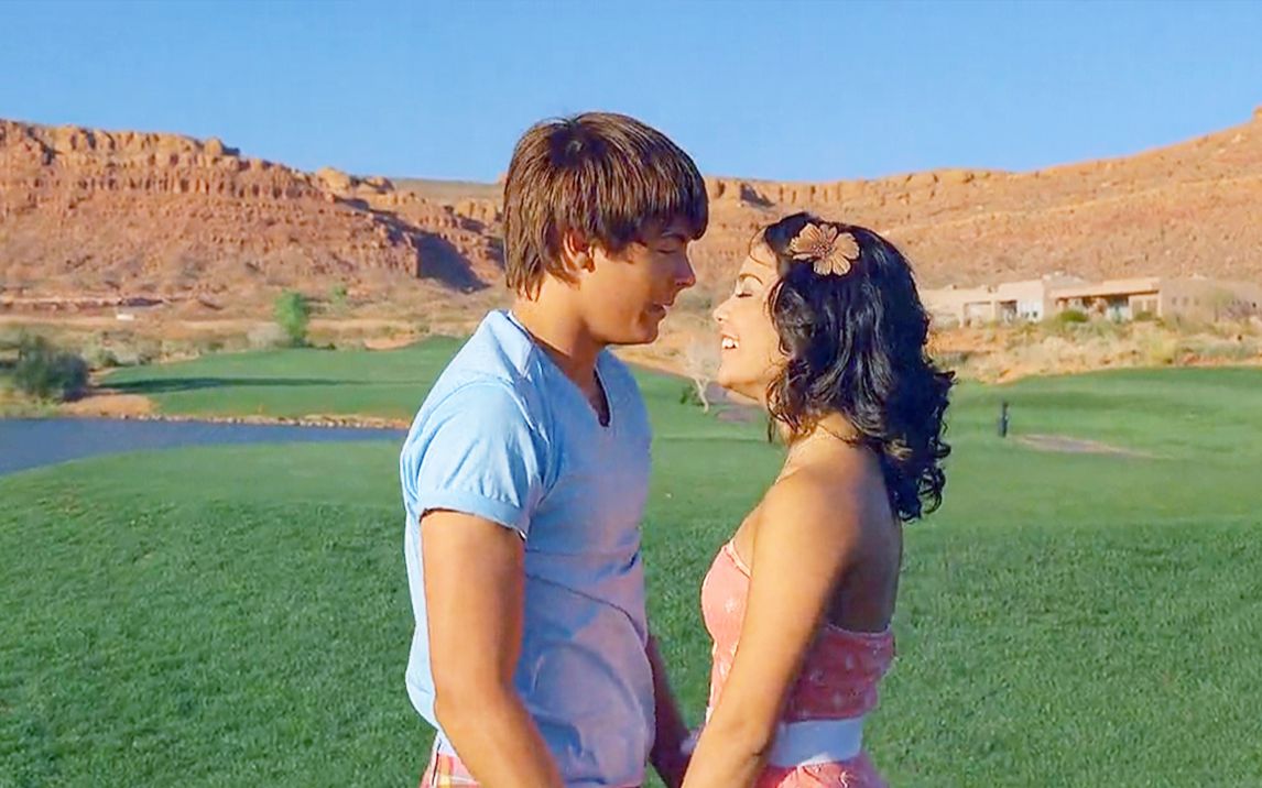 [图]High School Musical 2 歌舞青春2 第二部_高尔夫球场的约会