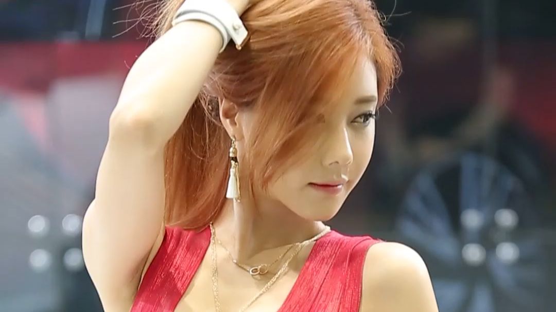 2016 Auto Salon Racing Model Kim Hayul FanCam #1