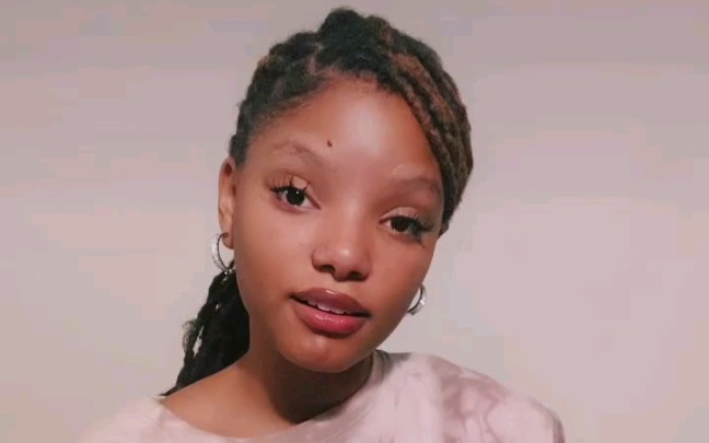 [图]Chloe x Halle 妹妹最近超绝弹唱，高音冲破天际