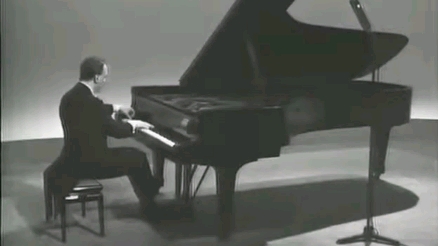 [图]肖邦《叙事曲第一首》OP.23 演奏：米凯兰杰利Chopin Balade in G minor , Op .23 Michelangeli