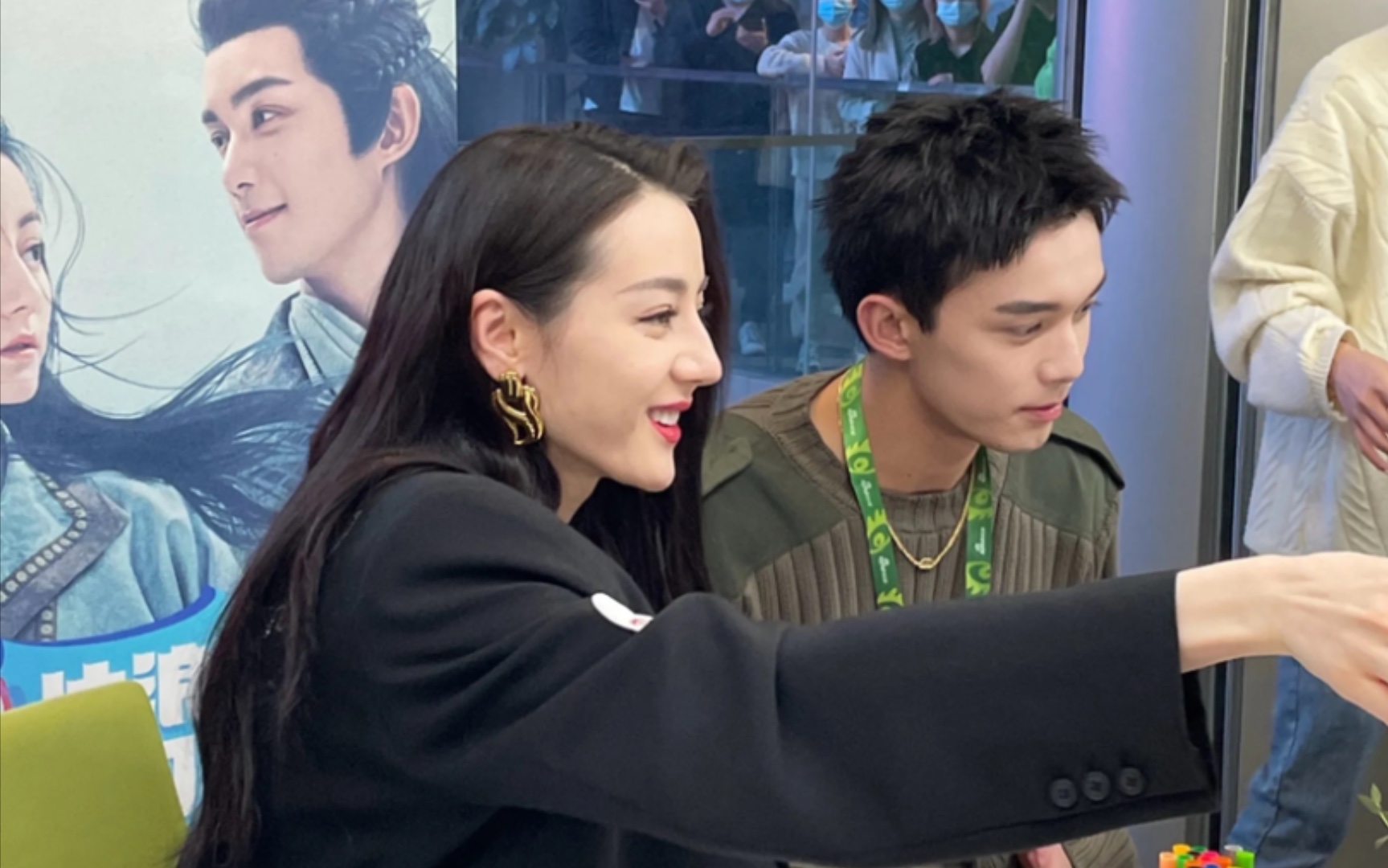 【磊迪】【磊丽风行】"世界将我包围"