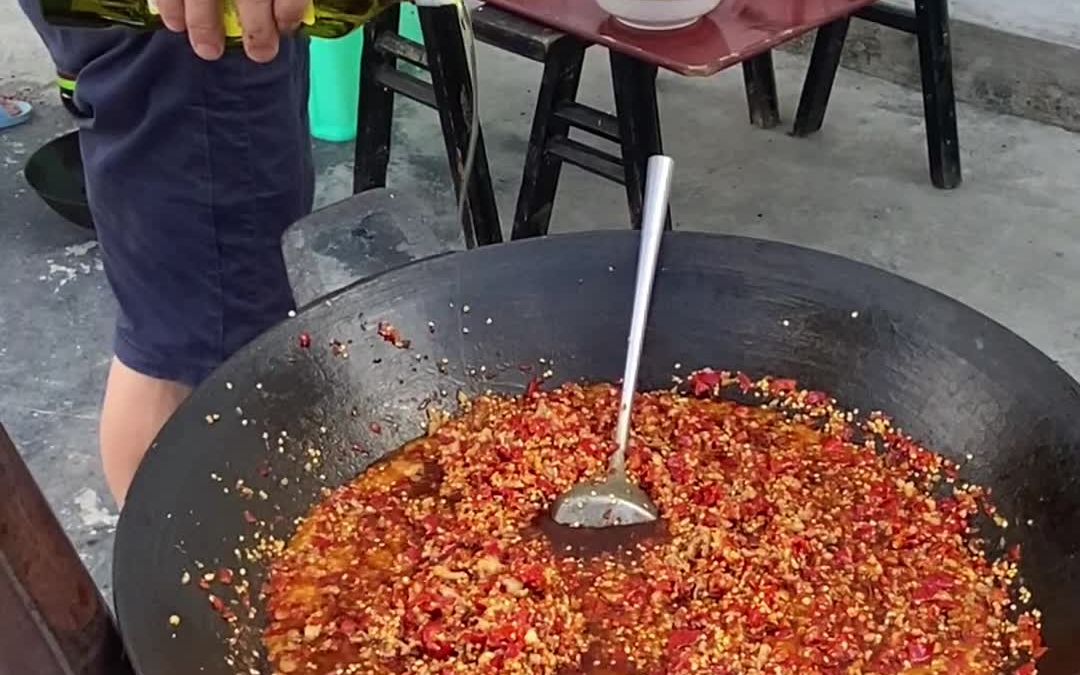 你们多久没吃过柴火做的菜了辣椒面农村美食我的农村生活