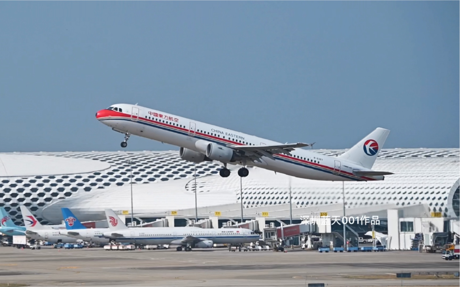 东航老涂普通装a321,拍一次少一次,珍惜.