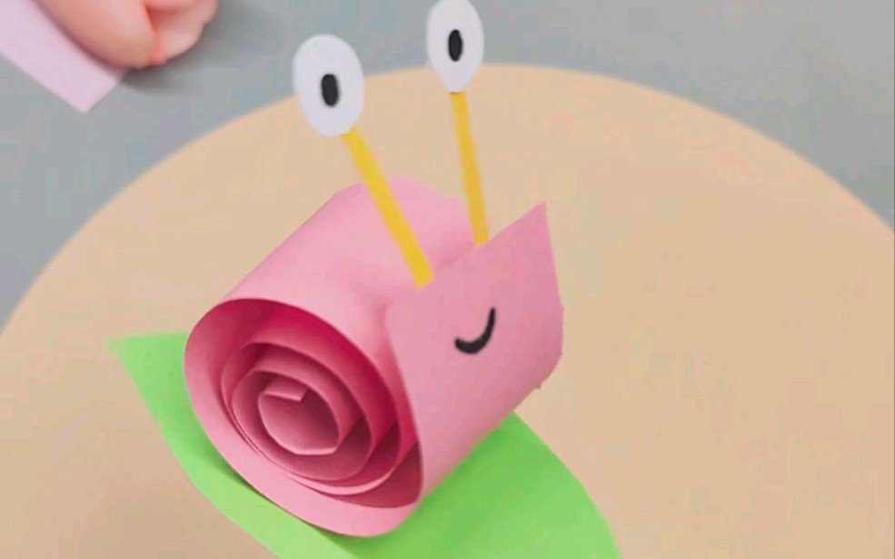 可爱的手工小蜗牛,最近都是下雨天,小朋友有偶遇蜗牛吗#亲子手工