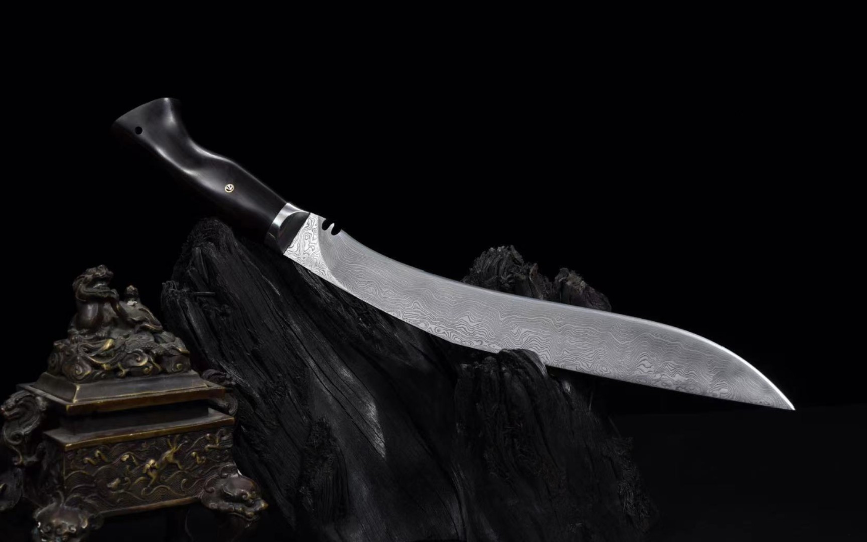 中华铸刀师打造纯手工刀,经典流水纹路,锋利度测试