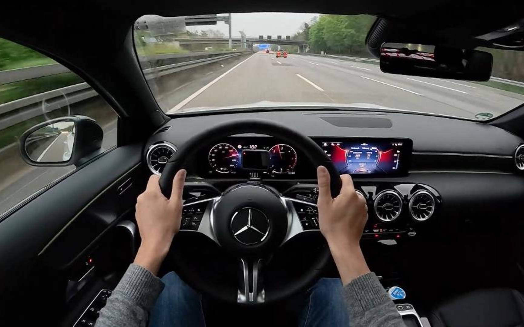 2025款奔驰a180d 高速公路第一视角试驾