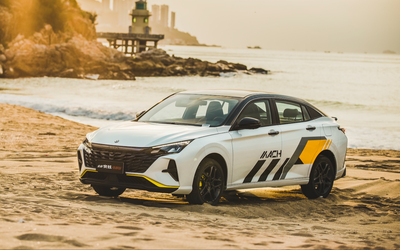 强动力,潮设计,简评东风风神奕炫马赫版