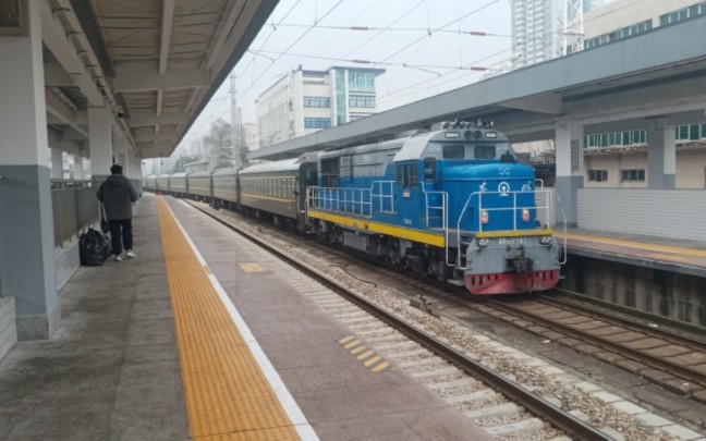 【站台视角】k9262次空车底进怀化站1站台