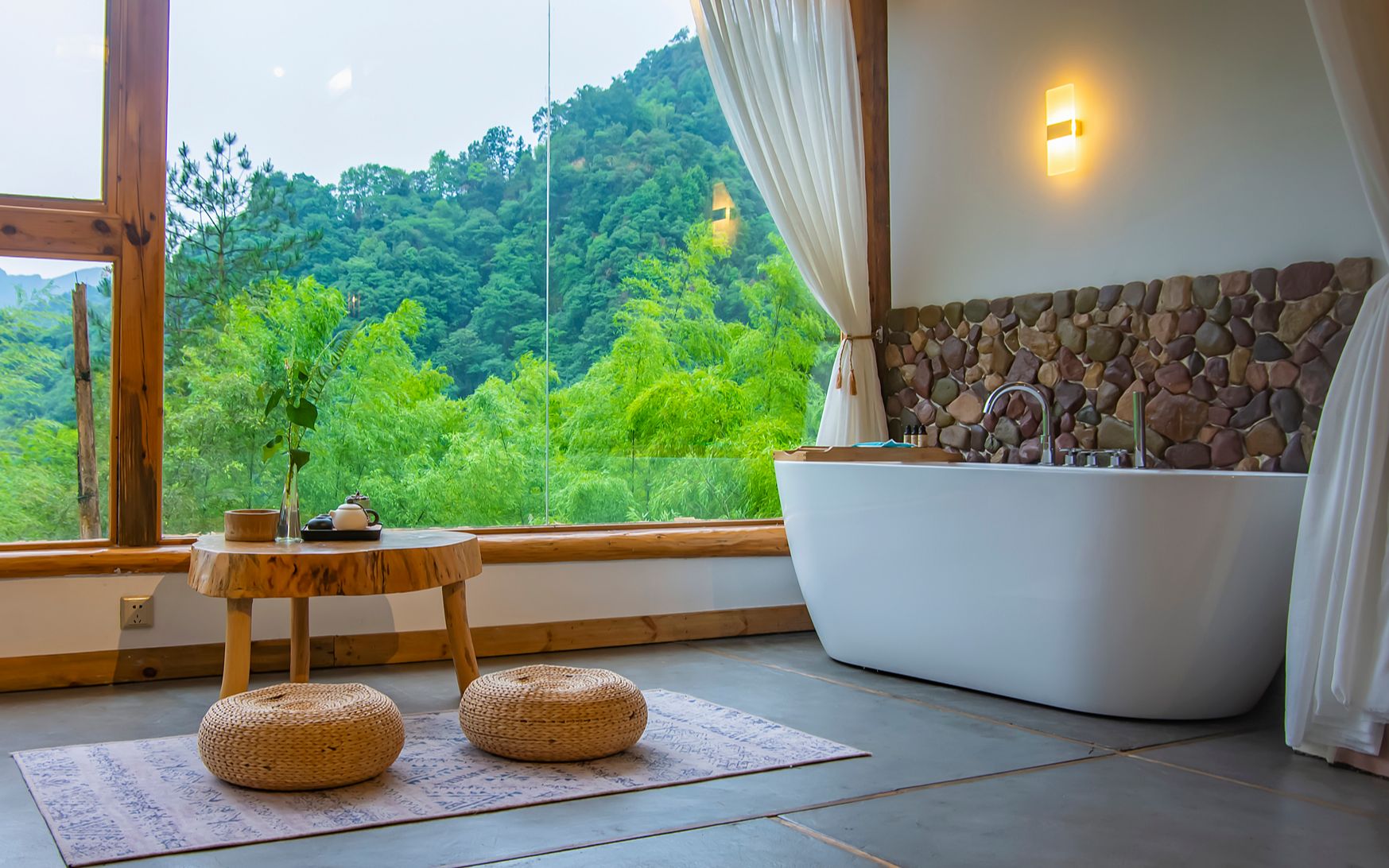 打卡湖南张家界山顶民宿躺在床上看日出看竹林云海泡山泉美极了