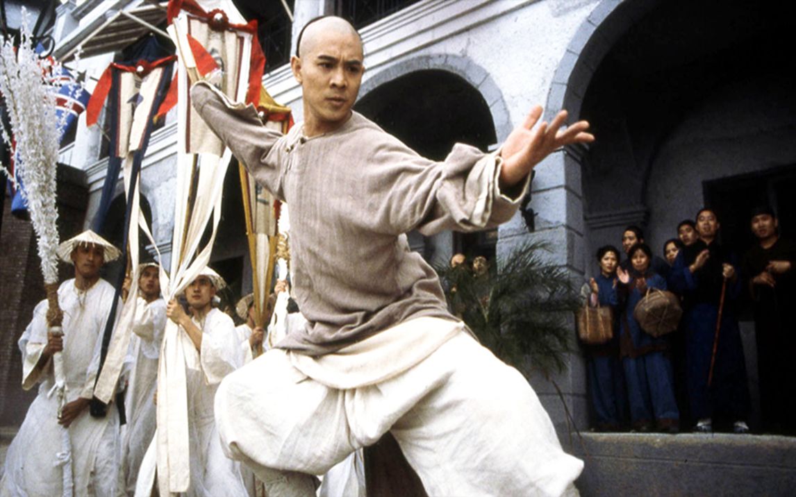 一代宗师武林高手,独门拳法出神入化,专打各种刀枪不入!